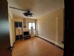 Tampines Street 42 (Tampines), Multi Generation #633797701